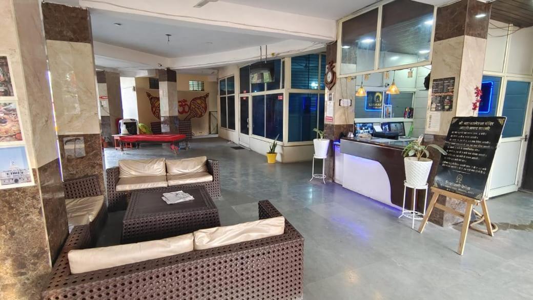 Hotel Shivanjali Palace Ujjain Ngoại thất bức ảnh