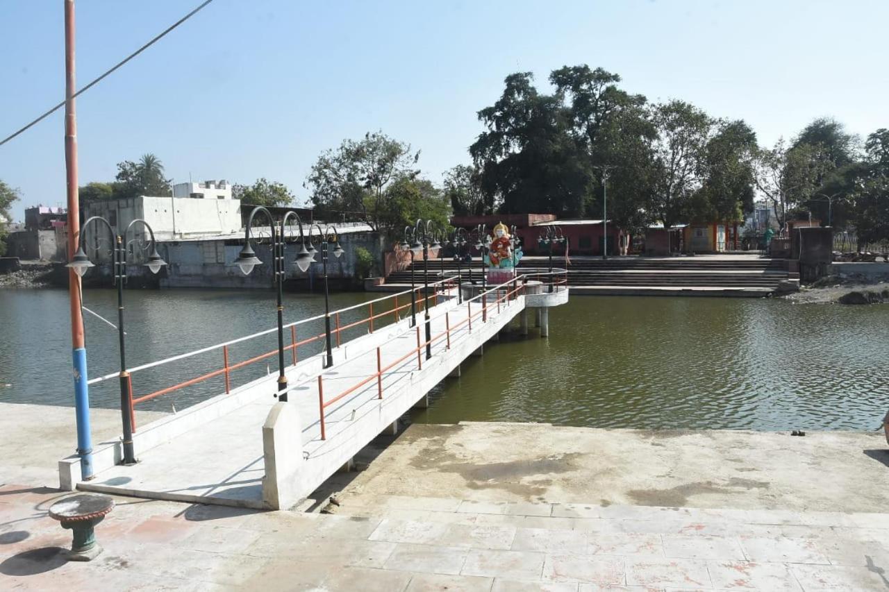 Hotel Shivanjali Palace Ujjain Ngoại thất bức ảnh
