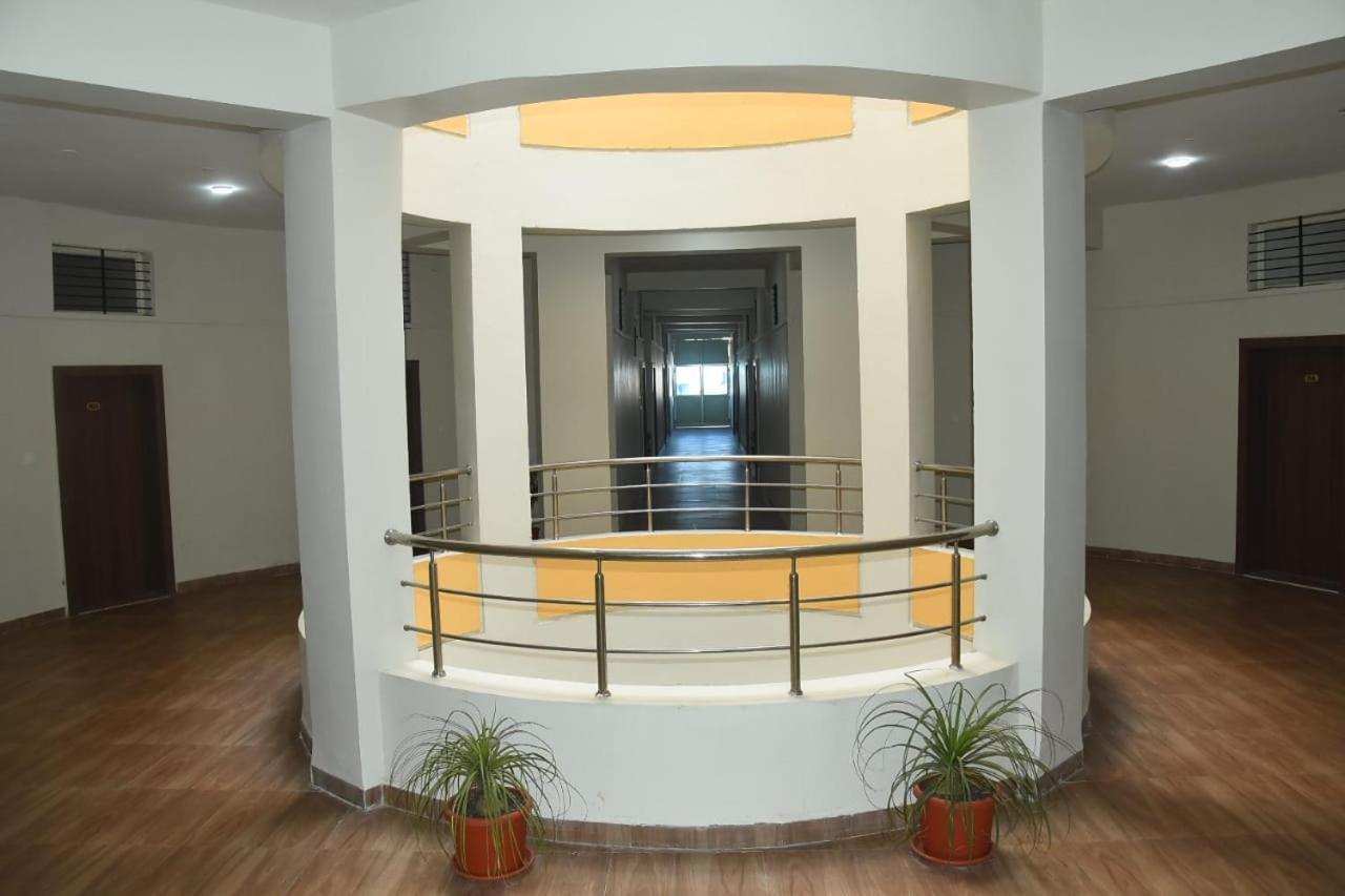 Hotel Shivanjali Palace Ujjain Ngoại thất bức ảnh